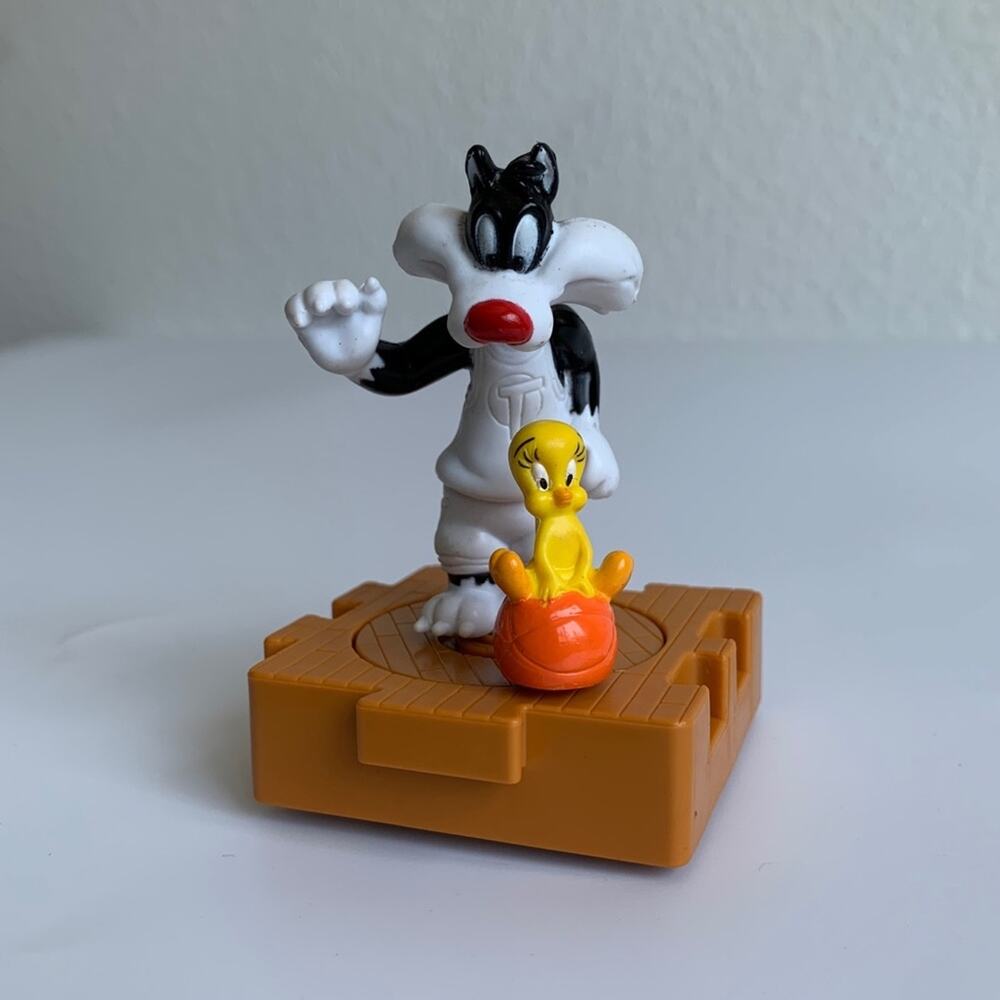 NEW 1996 Space Jam Silvestre & Tweety - Picture 1 of 8